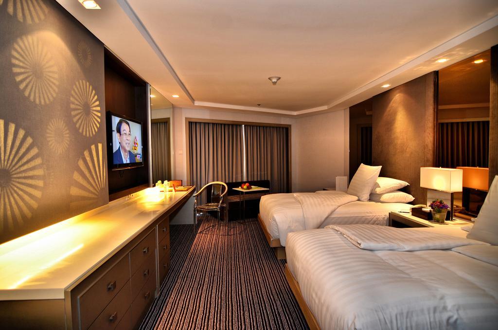 Midas Hotel And Casino Pasay Kültér fotó